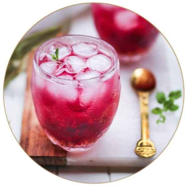 V-SINNE Raspberry Thyme Smah Gin Cocktail